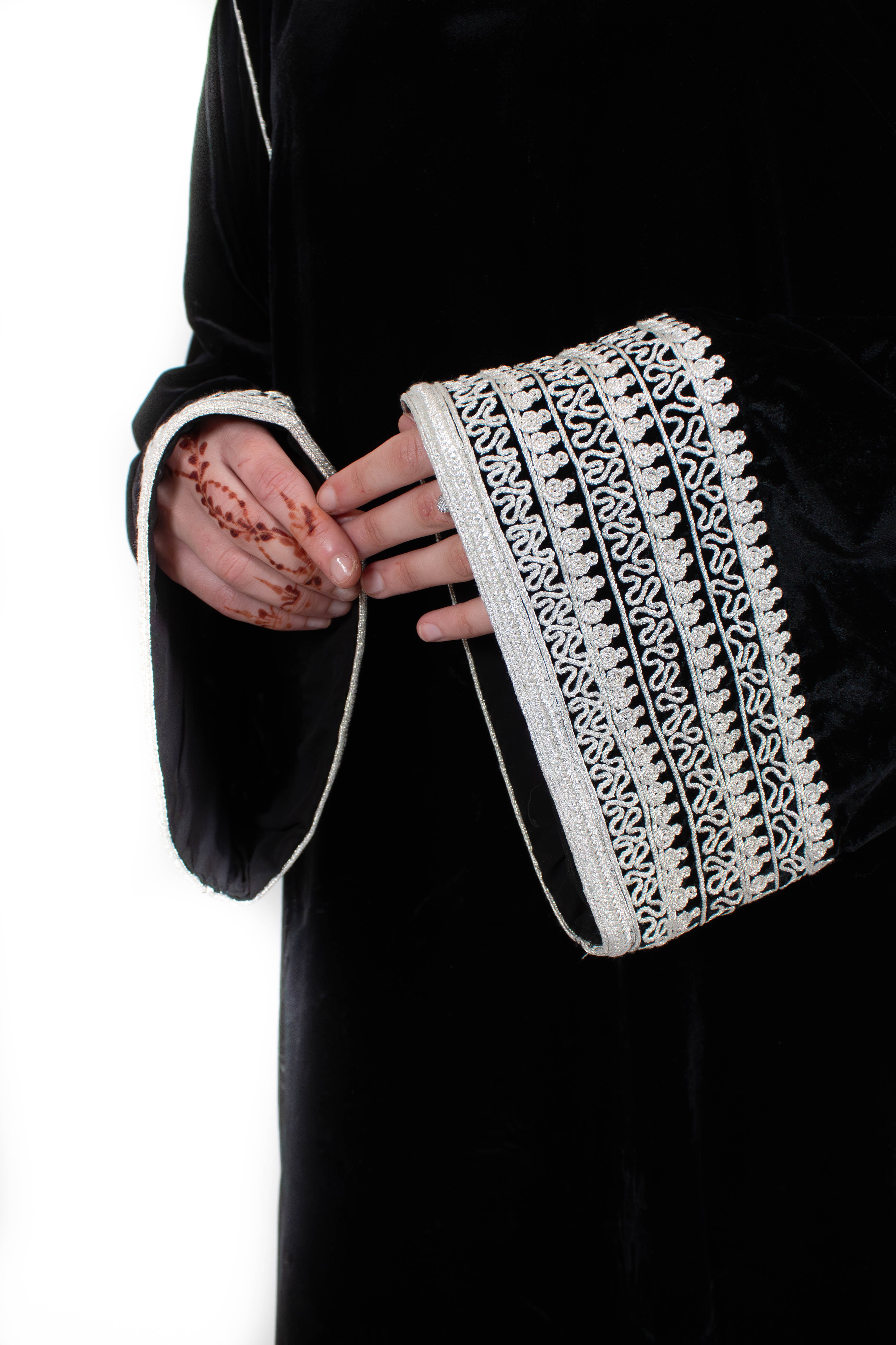 ABAYA LAYALI